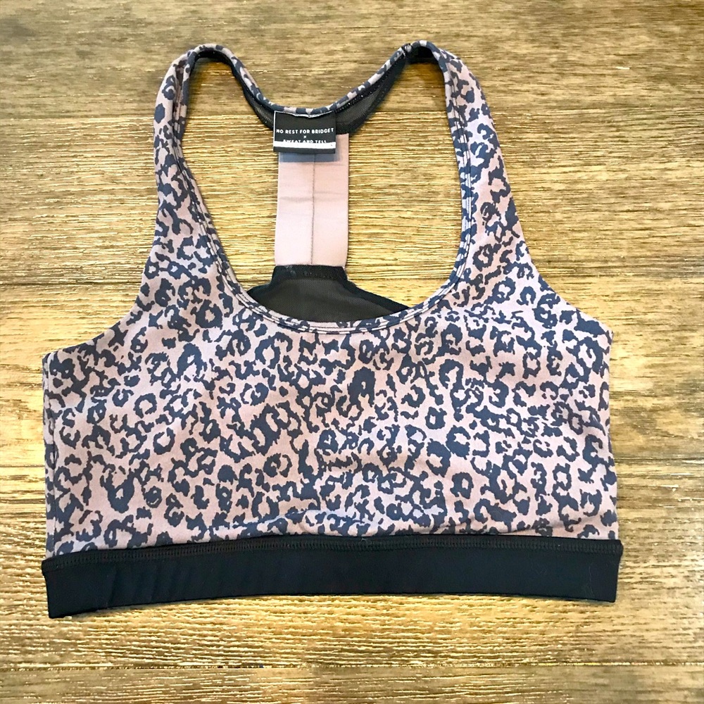 CAPSULE COLLECTION SPORTS BRA